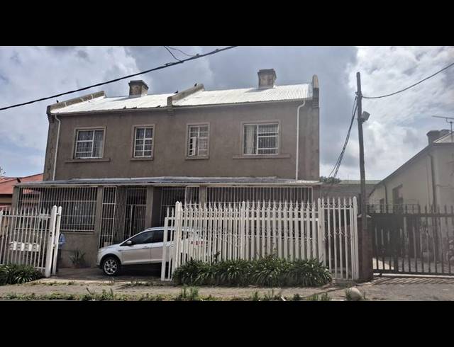 4 BEDROOM HOUSE FOR SALE IN TROYEVILLE